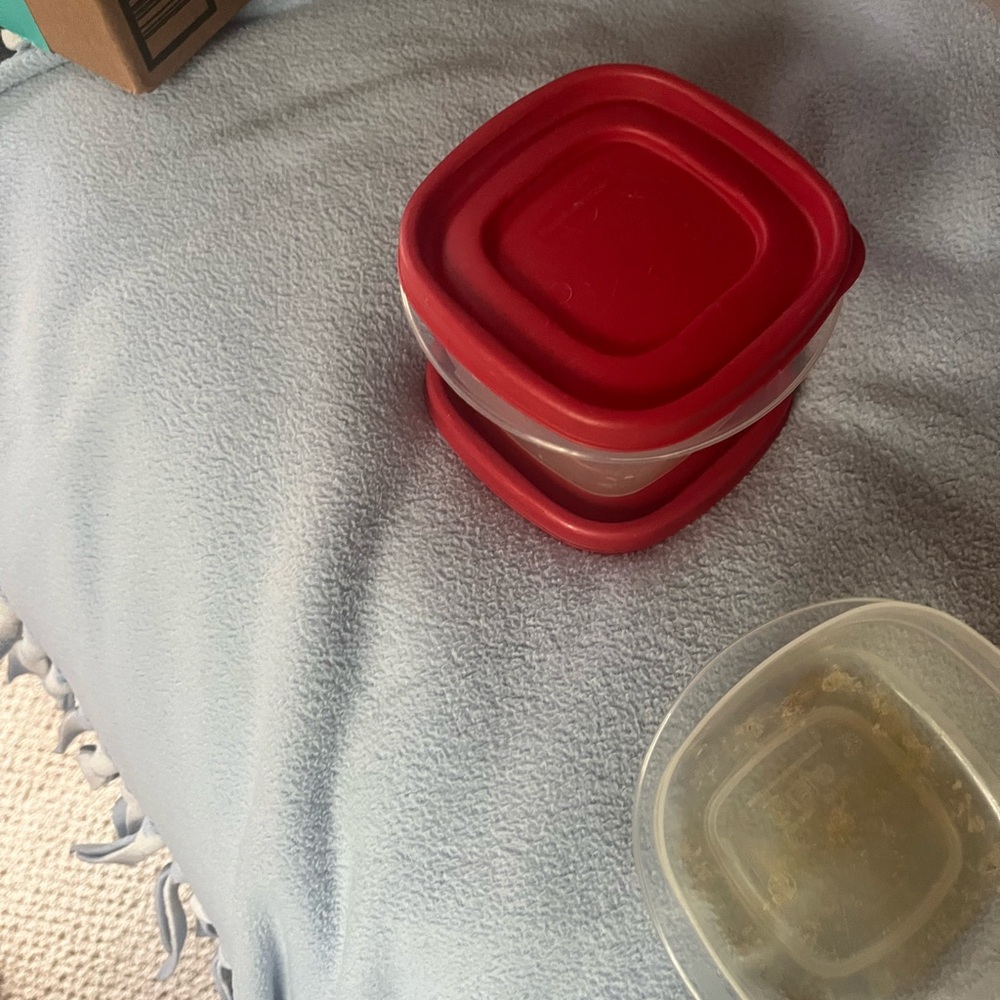 Bundle plastic containers - Picture 9 of 14